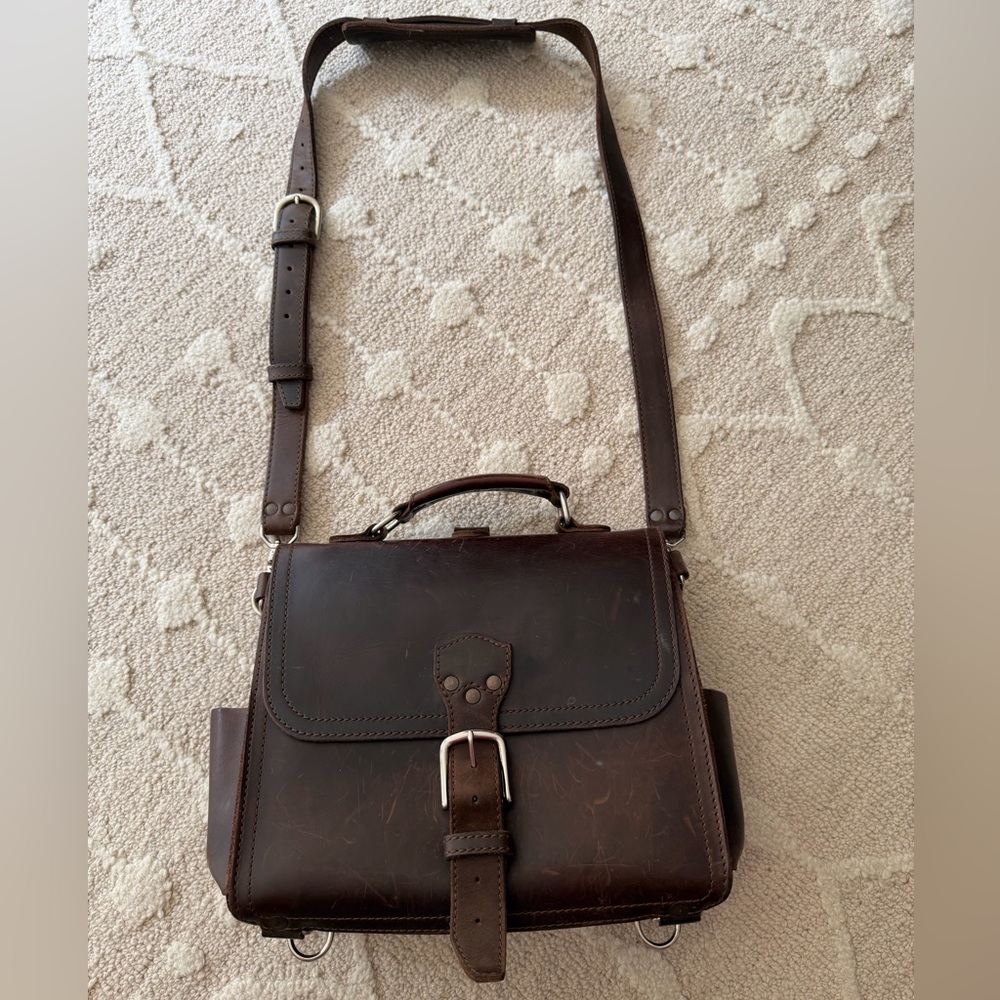 Saddle back leather satchel